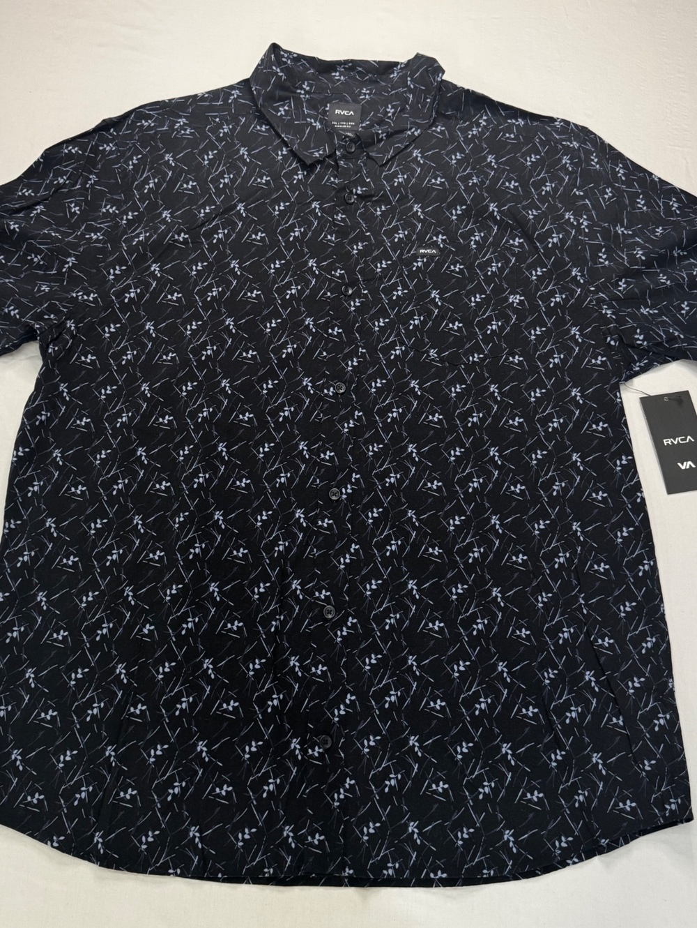 RVCA Dust Bowl SS Button Up Shirt Men’s XXL Black Floral Print NWT